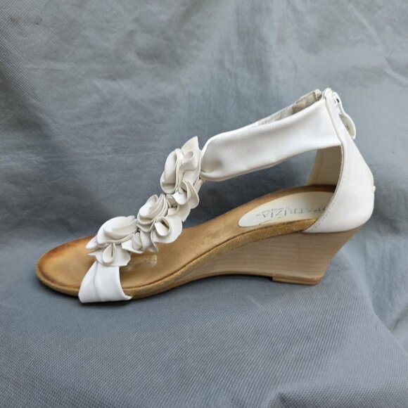 Patrizia by Spring Step Sz 38 I 7.5 - 8 Rosette Floral Wedge Sandals Shoes - Picture 4 of 9